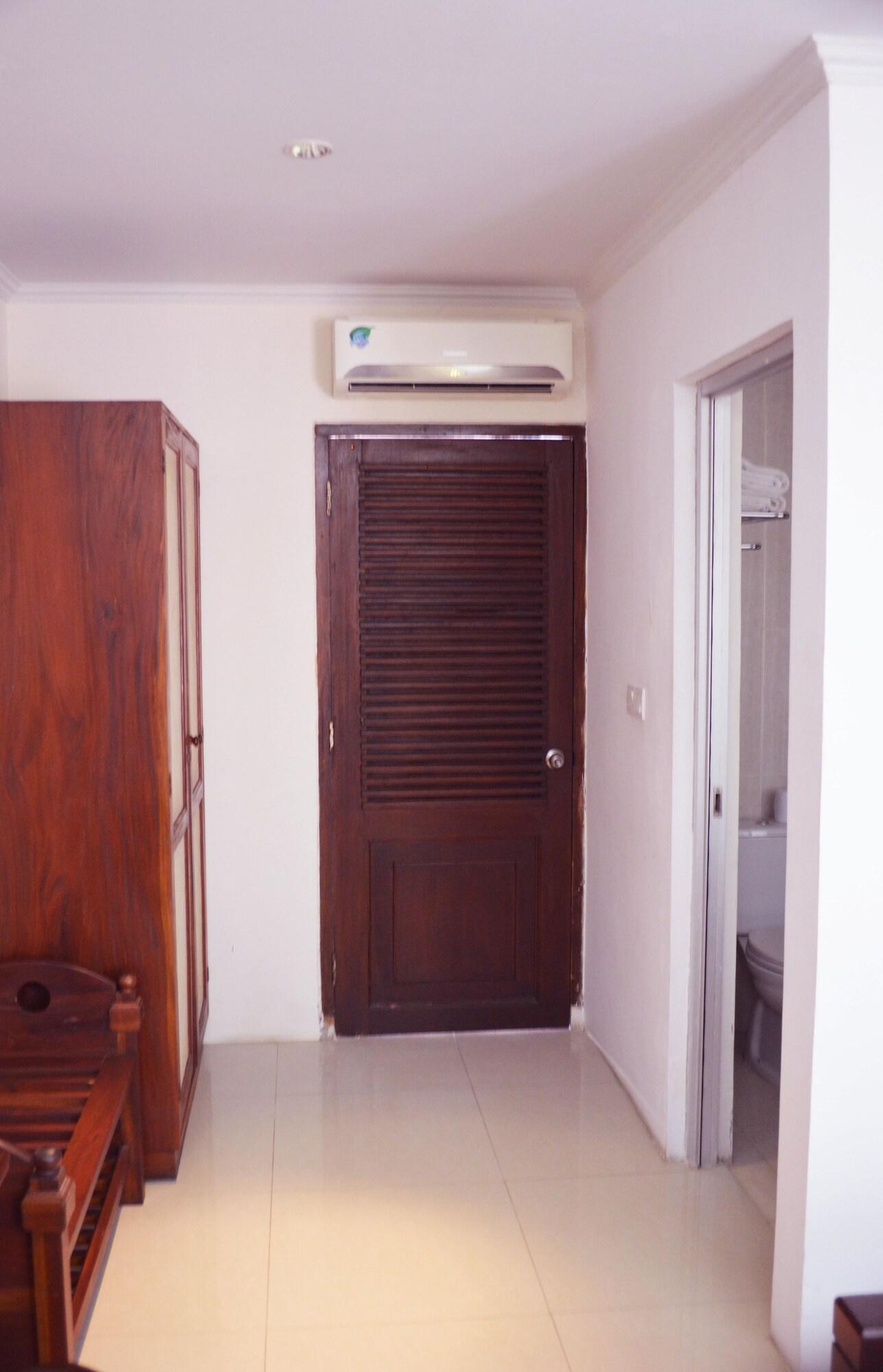 Balisani Padma Hotel Legian Esterno foto
