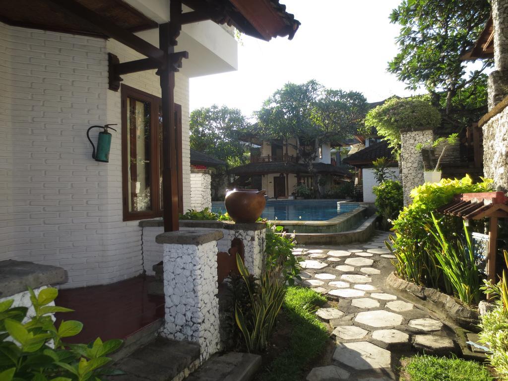Balisani Padma Hotel Legian Esterno foto