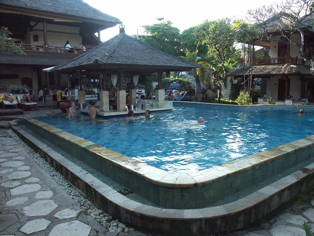 Balisani Padma Hotel Legian Esterno foto