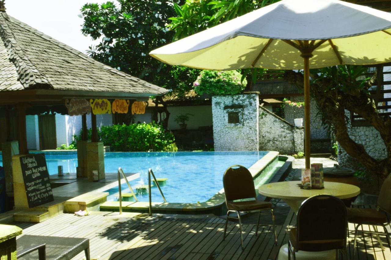 Balisani Padma Hotel Legian Esterno foto